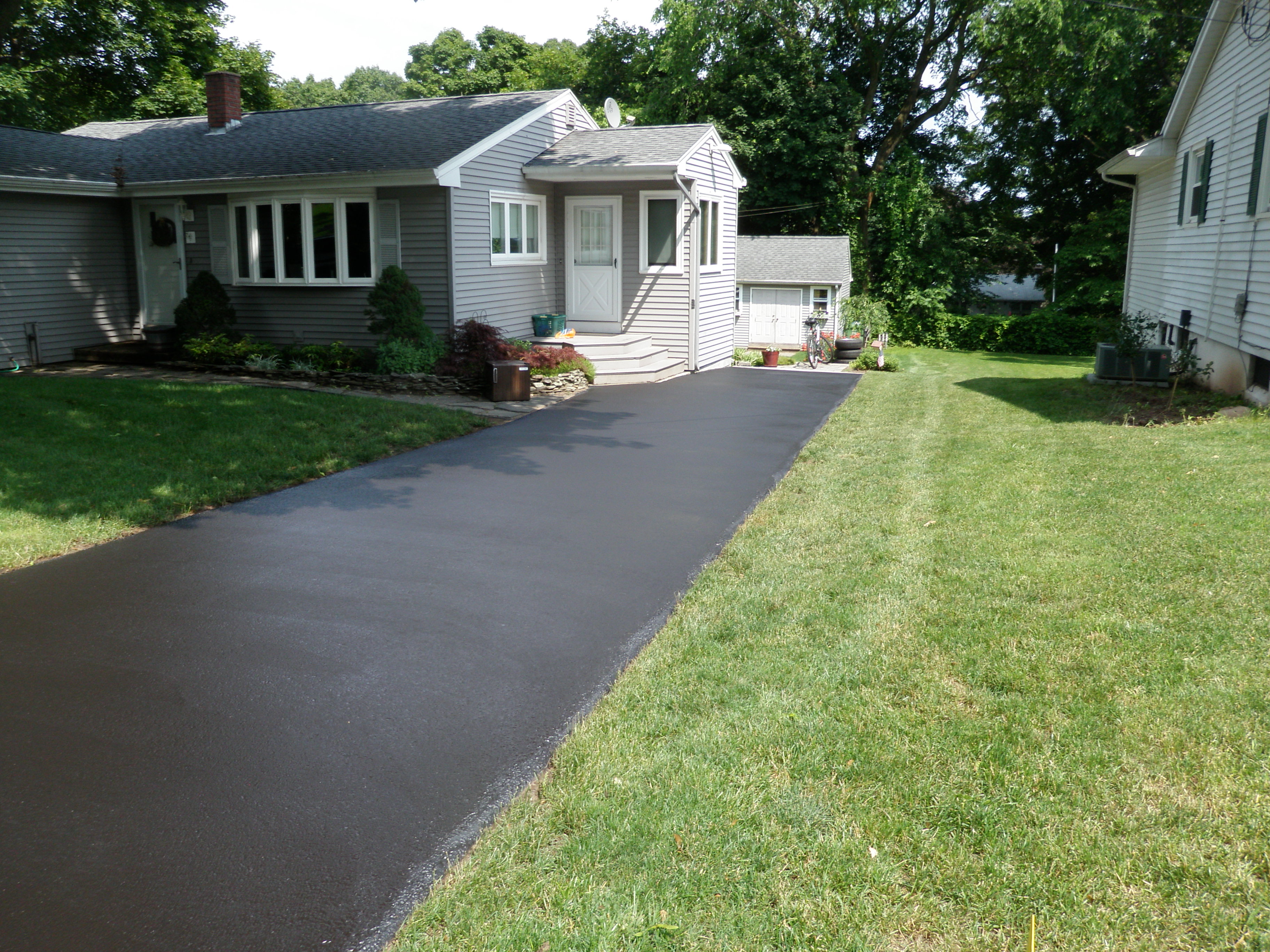 Finished Driveway Sealing Project 10