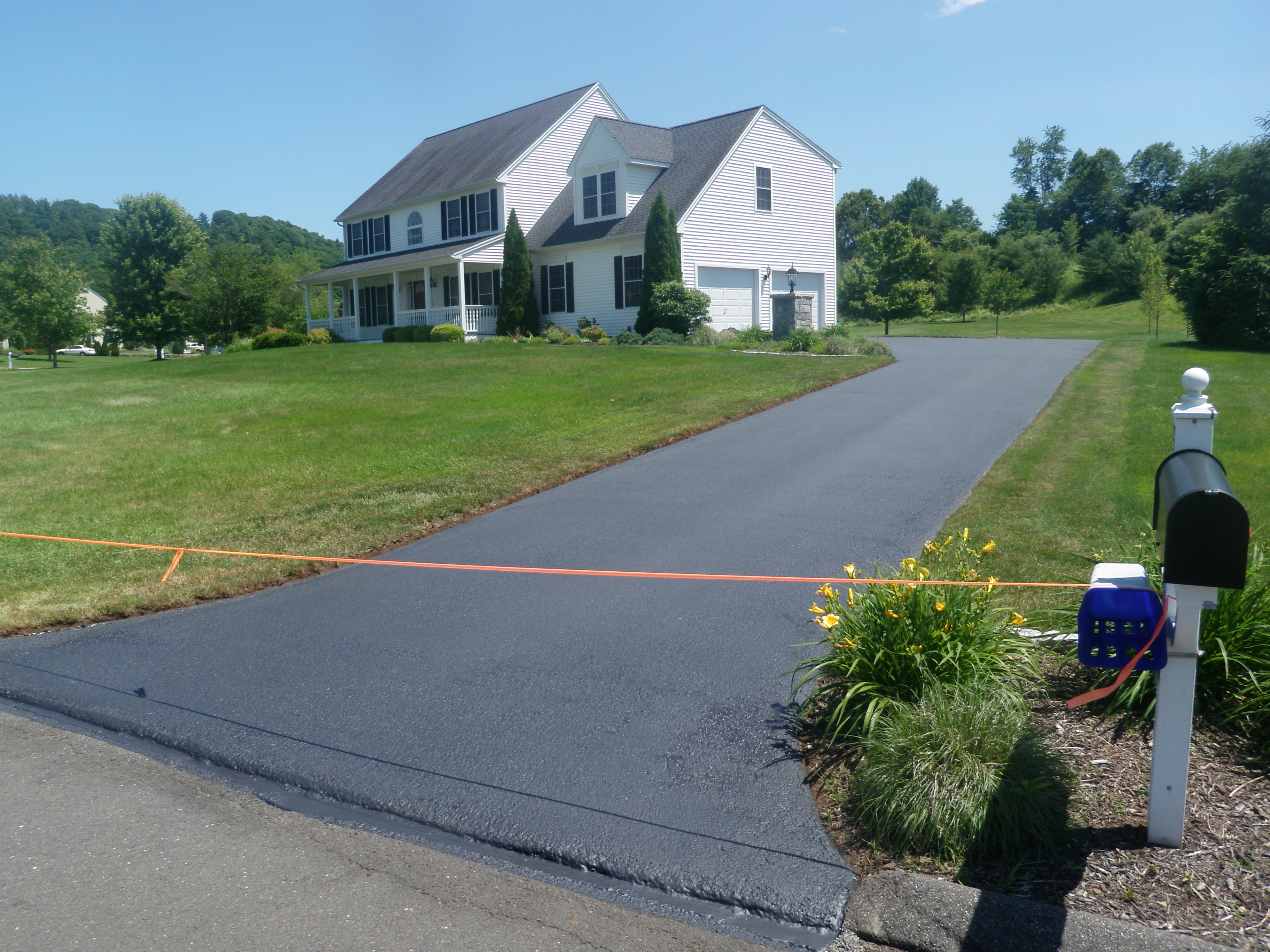 Finished Driveway Sealing Project 8