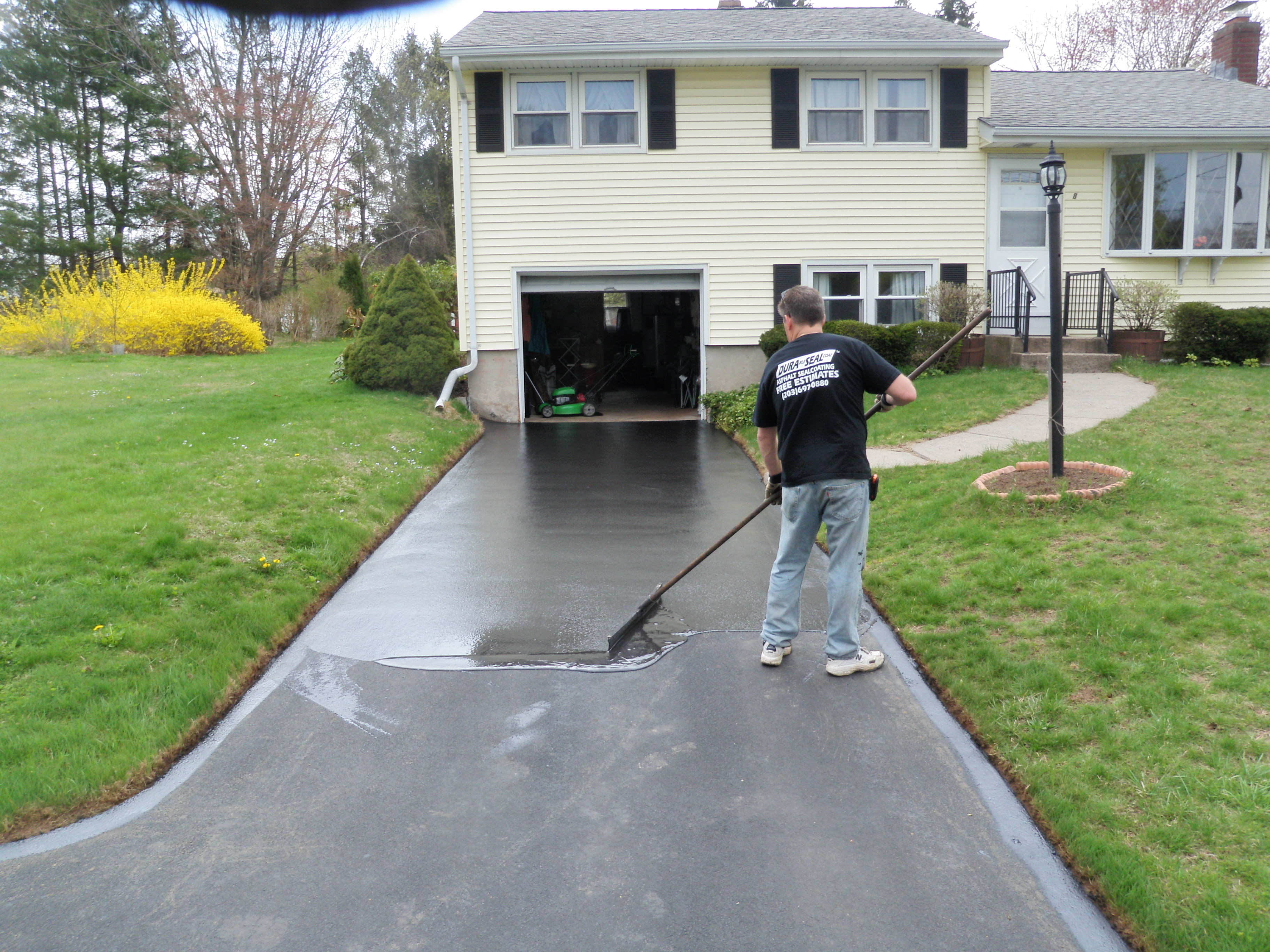 Expert Driveway Sealing Service