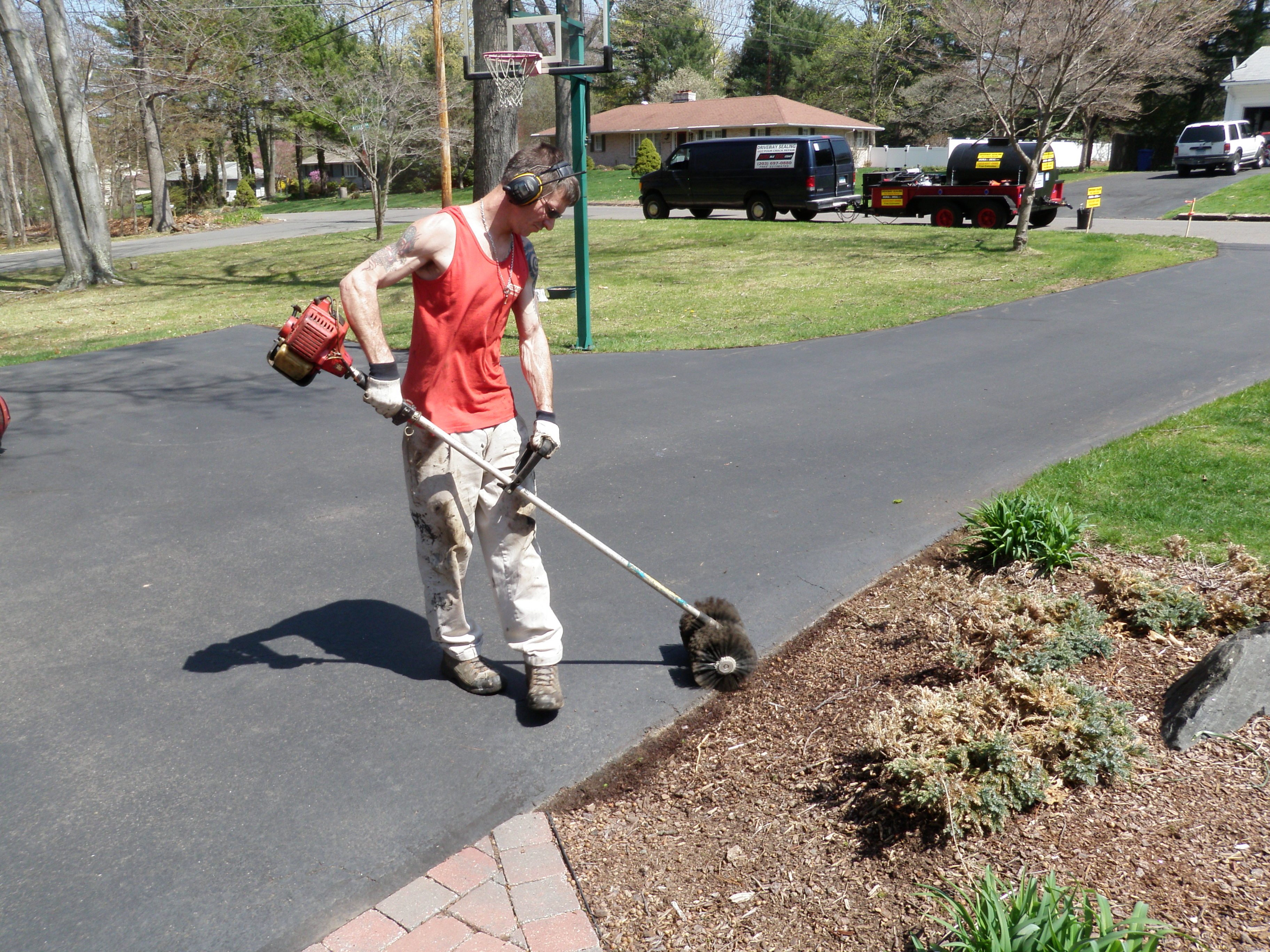 Edging Driveway Before Sealing